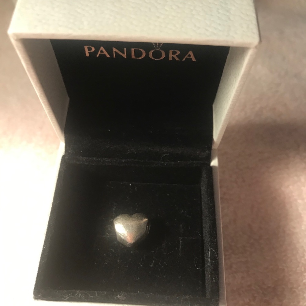 Pandora charm heart